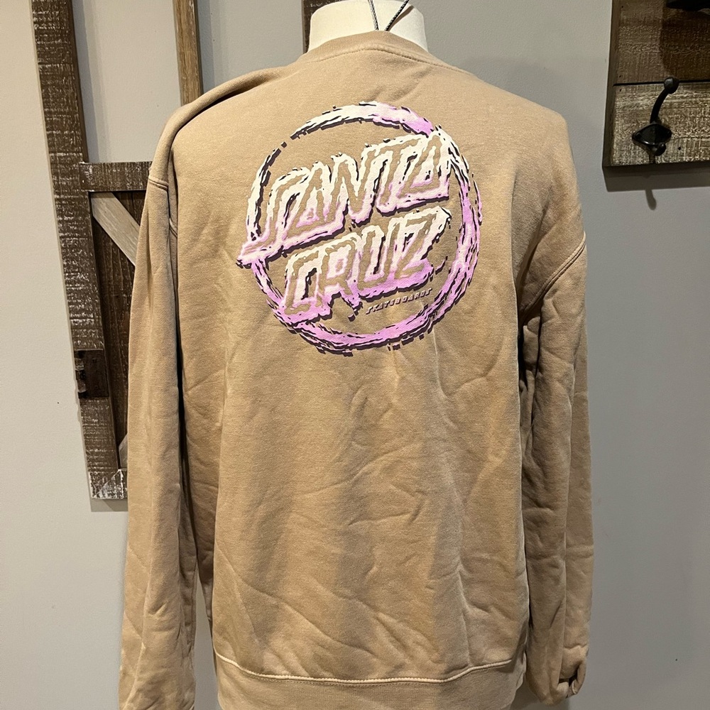 Santa cruz beige‎ crew neck
